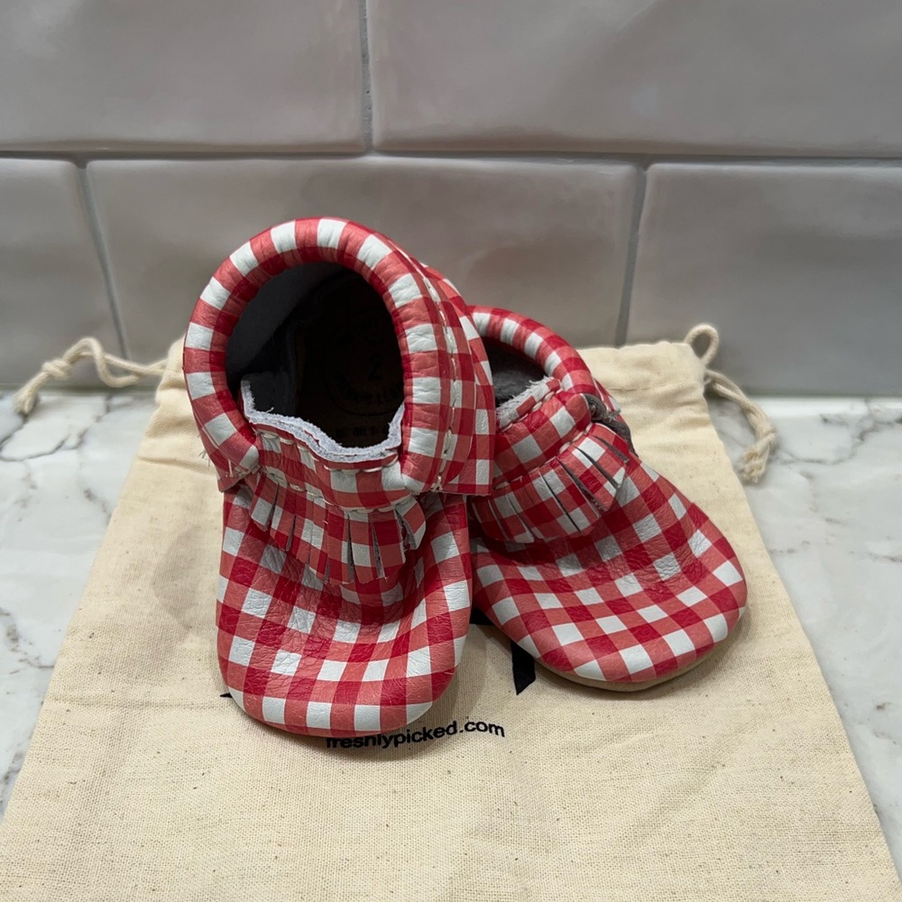 FRESHLY PICKED Red Gingham moccasins size 2